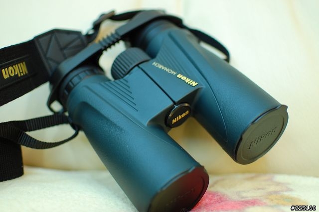 第一次花錢買的望遠鏡NIKON MONARCH 12X42 DCF