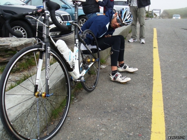 DC車隊...10/17硬要上武嶺之第一次果然很痛