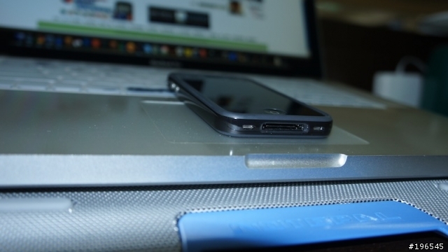 Apple IPHONE4 送的原廠保護套（追加正副廠照）