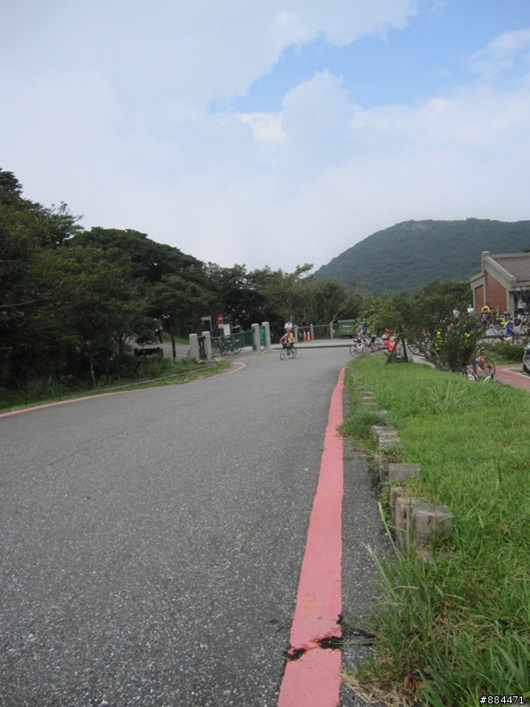 大屯山助航站末端車友相片