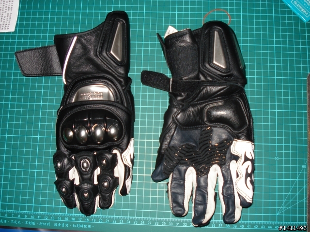[開箱]分享我的OGK FF-RIII及其他人身部品(圖多請小心)
