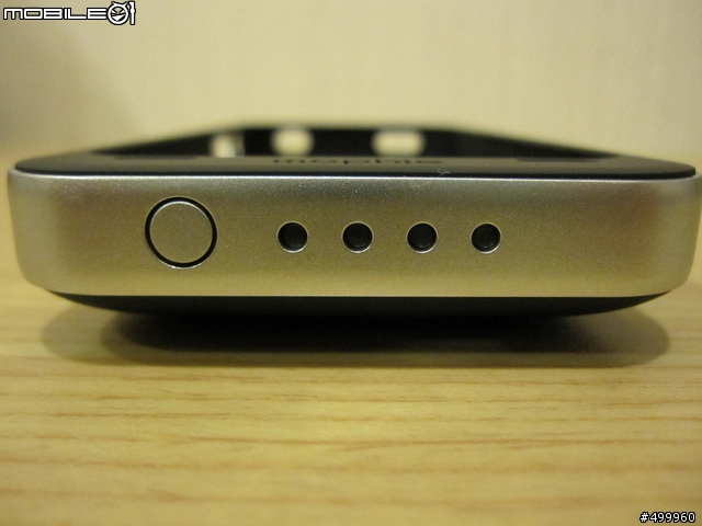 [開箱] iPhone 4 裝甲變身 !! 電量倍增 !! Mophie juice pack air for iPhone 4