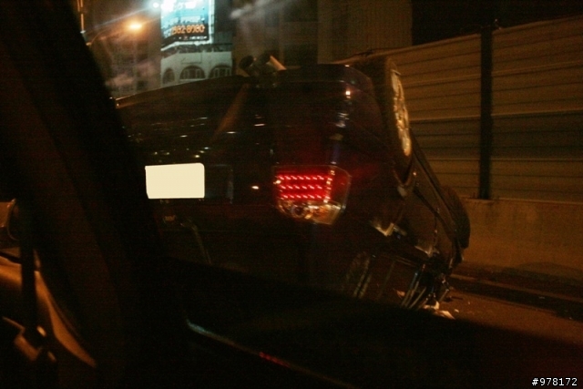 新生高架golf 3翻車