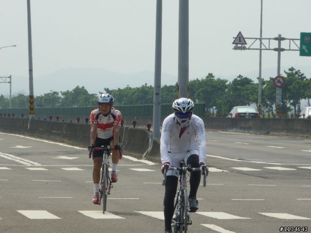 2010 西濱極限挑戰 400K - 風情海岸前加油站 約11:1X am