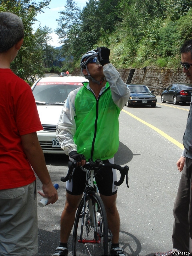 DC車隊...10/17硬要上武嶺之第一次果然很痛