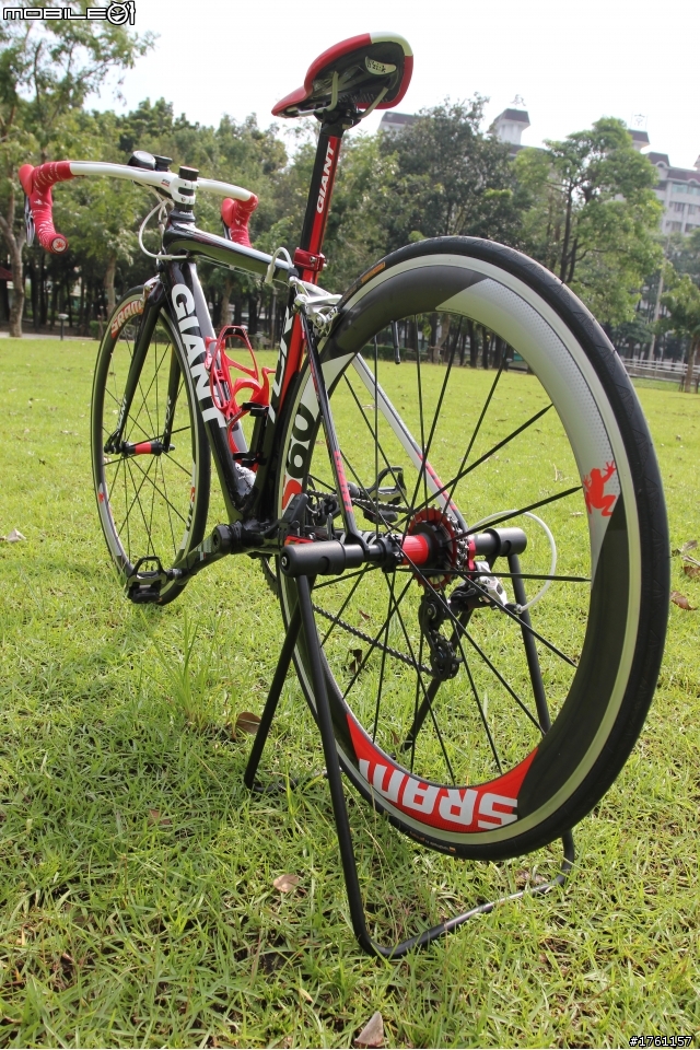 超級進化 2011 Giant TCR ADVANCED 3