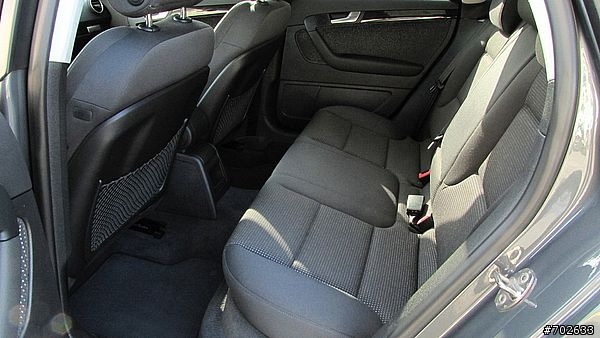 Lexus CT200h後座空間還是不足