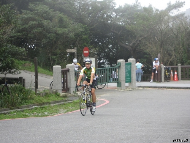 大屯山助航站末端車友相片
