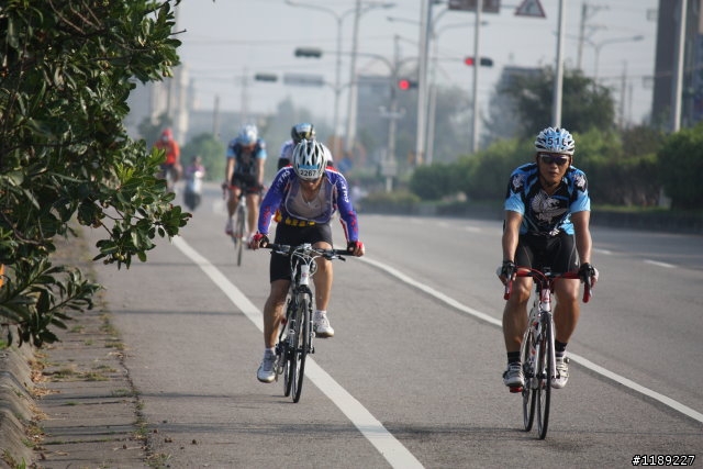 2010西濱200k二個定點拍的參賽車友照片