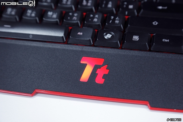 四季都讓手吹電風～曜越電競鍵盤 CHALLENGER 實測分享