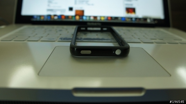 Apple IPHONE4 送的原廠保護套（追加正副廠照）