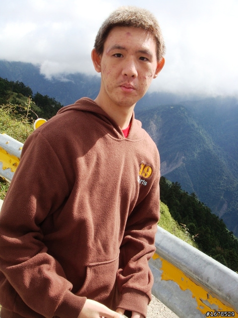 DC車隊...10/17硬要上武嶺之第一次果然很痛