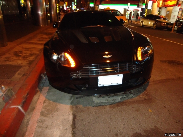 暗夜西門町之aston martin