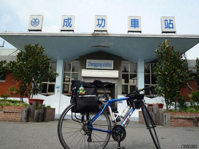 【遊記分享】鐵馬浪人之流浪全台灣~~DAY9~~終於在民國100年前PO完了，祝大家新年快樂~~