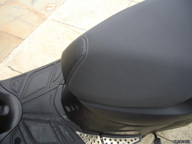 [開箱] Yamaha RS-Z 100 [深夜黑] (...台灣第一台消光黑)] 話少圖多..不囉唆.