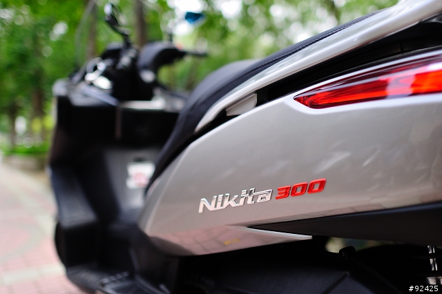 [分享]小弟第一台黃牌--通勤羊 Nikita 300 玄鐵銀