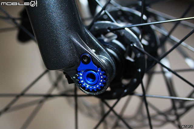 2011 GIANT Trance X2 開箱文 （圖多）2010/12/16 新增爆亮頭燈！2011/03/19 新增GARMIN EDGE 800!