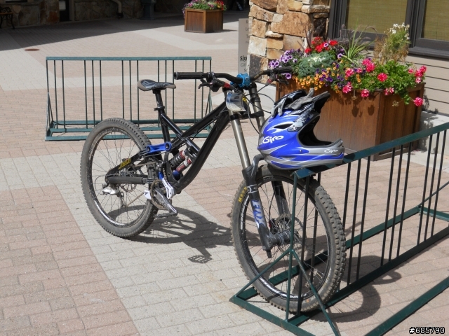 [分享] DH @ Dear valley, Utah、Bootleg canyon, Vegas & Canfieldbrothers
