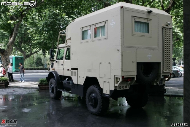 此帖必火：對岸的UNIMOG豪華露營車