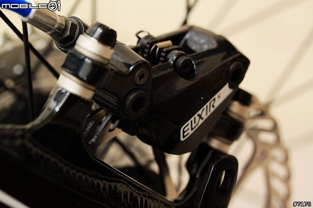 2011 GIANT Trance X2 開箱文 （圖多）2010/12/16 新增爆亮頭燈！2011/03/19 新增GARMIN EDGE 800!