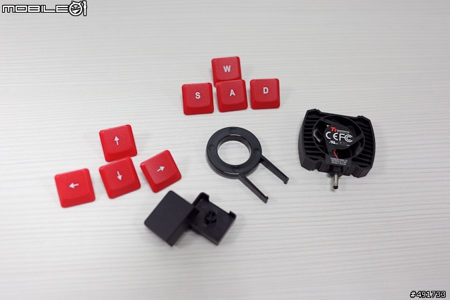 四季都讓手吹電風～曜越電競鍵盤 CHALLENGER 實測分享