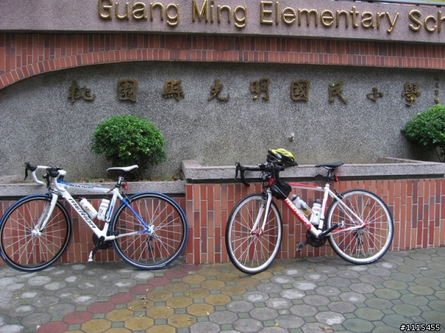 2010.10.18大桃園走透透之風雨無阻勇闖十三小~