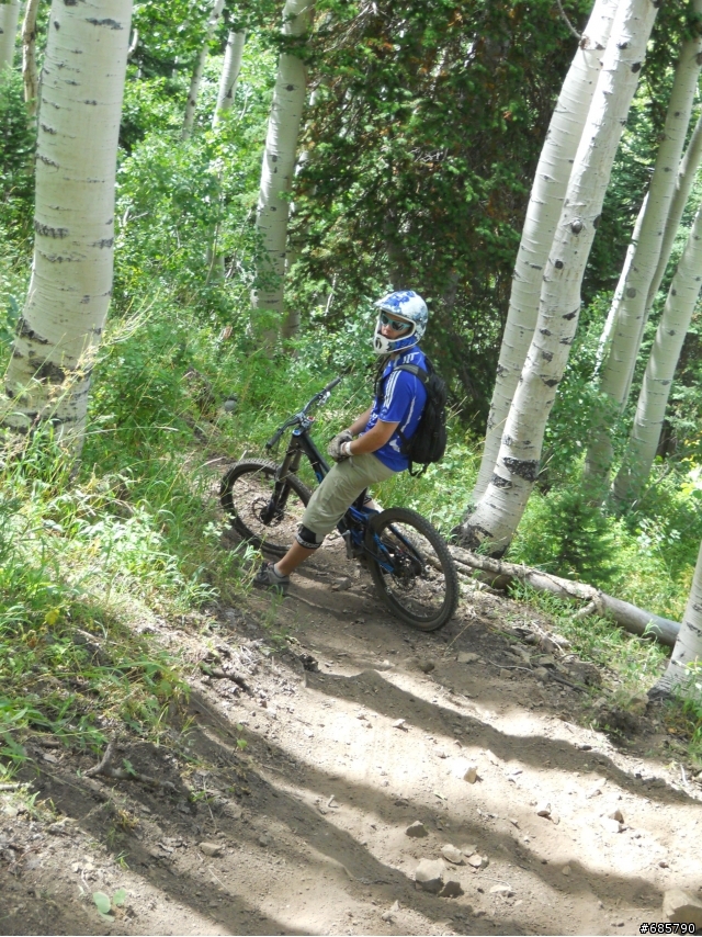 [分享] DH @ Dear valley, Utah、Bootleg canyon, Vegas & Canfieldbrothers