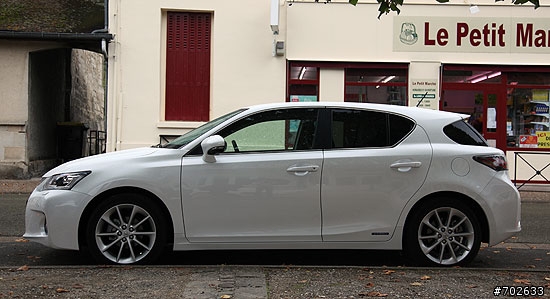 12月能源局油耗 Lexus CT200h 即將到來