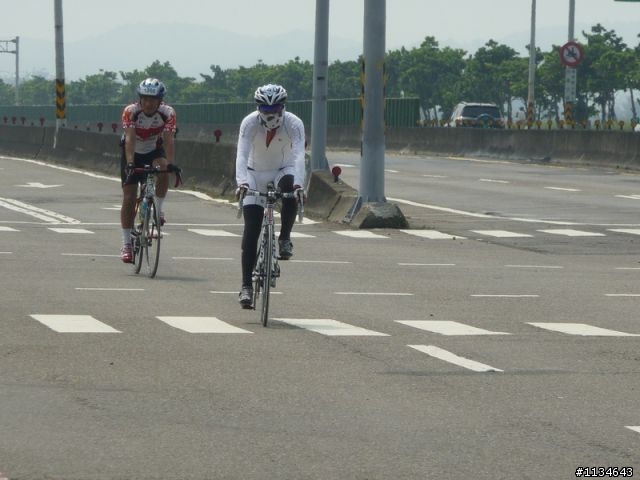 2010 西濱極限挑戰 400K - 風情海岸前加油站 約11:1X am