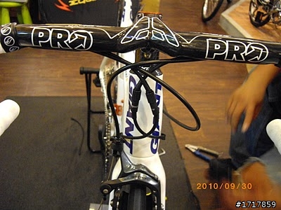 [開箱分享文] 2011 Giant TCR Adv SL Rabobank ISP，有興趣的人請參考