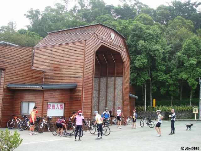 (照片)20101009半天岩暨番路柿子節