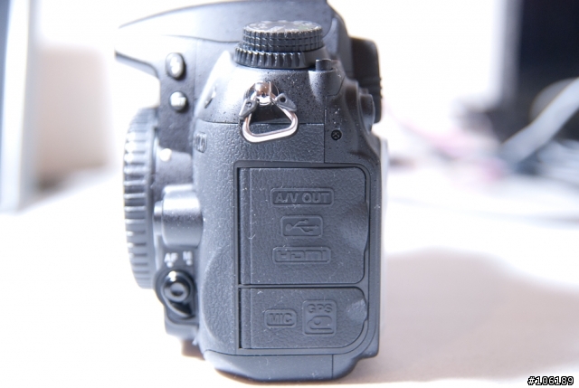 [開箱] D7000之非常不專業開箱 (10/16更新-ISO H0.3 實拍圖)