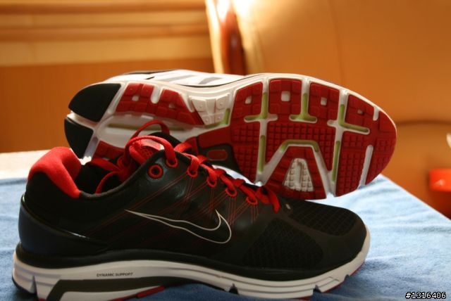 Nike LunarGlide+2與Nike+ Sport Band測試分享