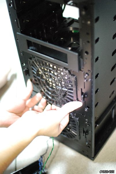[開箱]NZXT Tempest Evo(超暴風)機殼