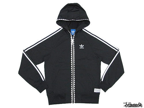 入秋了~想請問一下愛迪達這款風衣外套保不保暖?(Adidas Orginal OT 鋸齒鯊魚 Hoody 連帽防風外套)