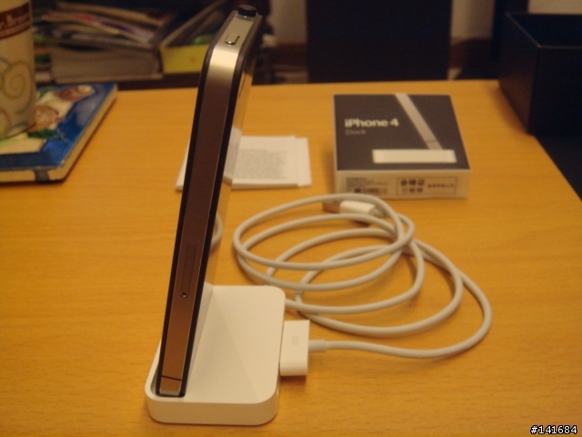 iPhone 4 原廠Dock開想箱分享