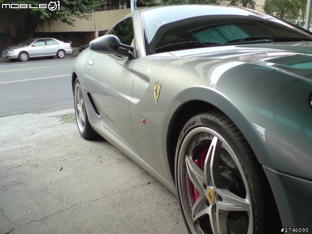 感謝天!  終於遇見法拉利599GTB HGTE  加  California
