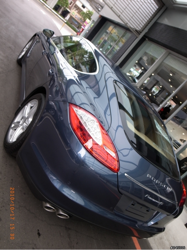 幫朋友簡易開箱 PANAMERA 4S