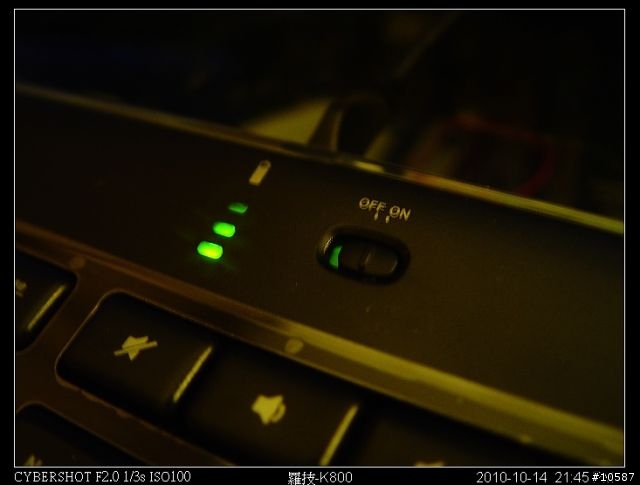 羅技無線炫光鍵盤K800-黑暗中躍動指尖的精靈