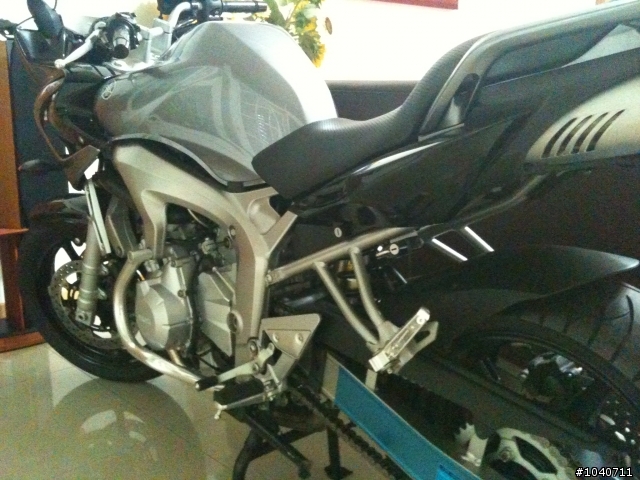 老婆大人的賞賜 - 09'FZ6S小分享