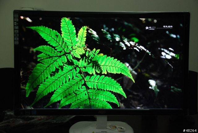 [開箱] 世界最薄23吋電腦螢幕 AOC e2343F