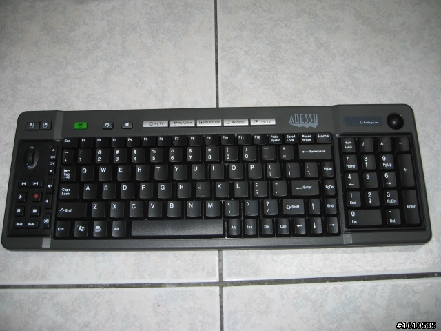 [開箱] ADESSO WKB-3200UB 多媒體鍵盤~初次開箱
