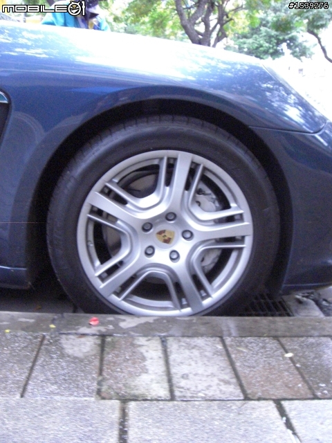 [巧遇] PORSCHE New Cayenne & Panamera
