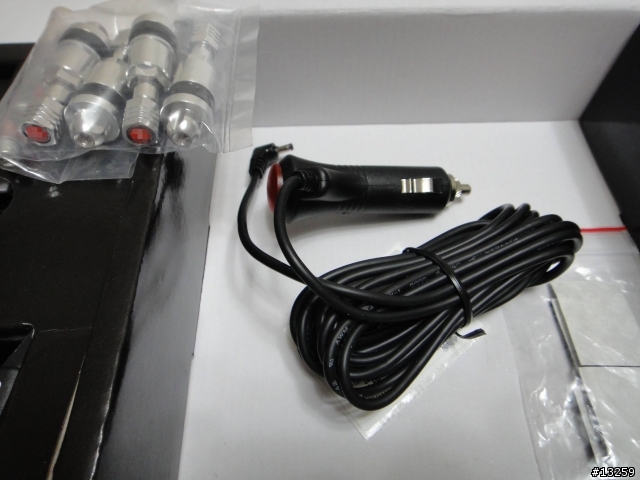 [開箱 分享] Focus TDCi 4D-新增行車紀錄器整合TPMS四張圖片