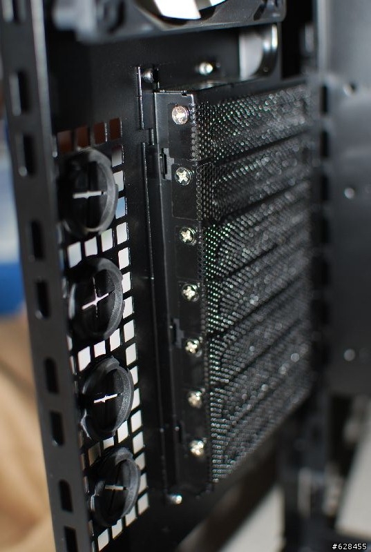 [開箱]NZXT Tempest Evo(超暴風)機殼