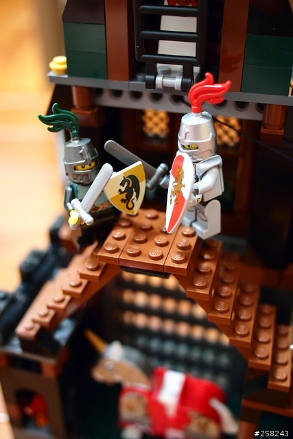 【西西分享】LEGO樂高-Kingdoms系列 監獄塔營救行動