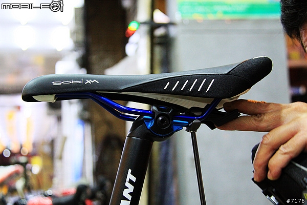 2011 GIANT Trance X2 開箱文 （圖多）2010/12/16 新增爆亮頭燈！2011/03/19 新增GARMIN EDGE 800!