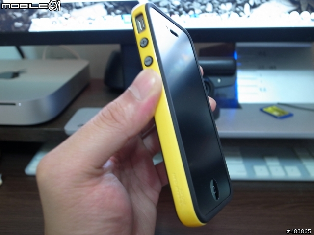 [分享] Reventon Yellow NEO HYBRID EX Series for iPhone 4