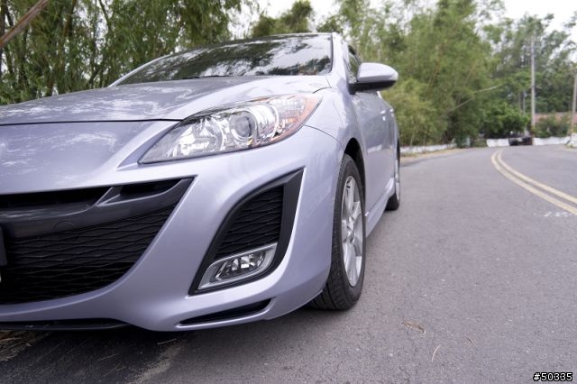 [開箱] New Mazda 3~終於輪到我開箱了