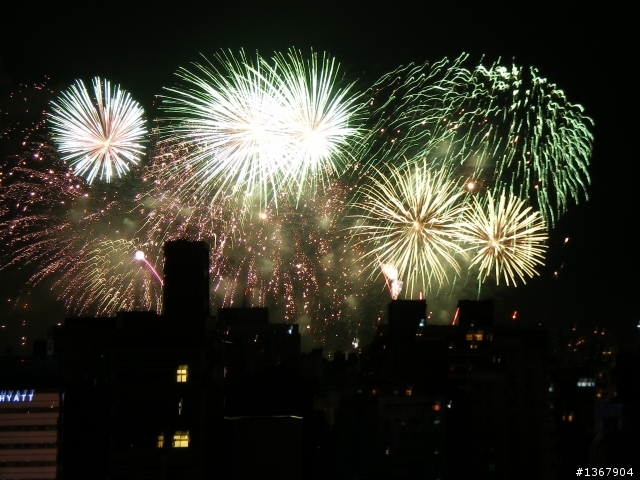 你跟了我3年了，這是我第一次這麼認真的對待你(99.10.10國慶煙火秀-淡水3-5號水門)